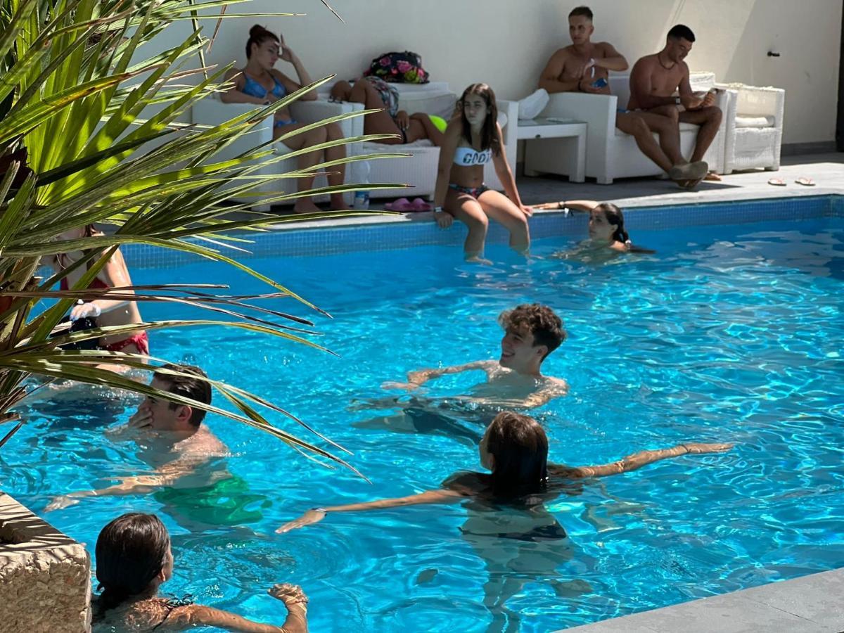 Apparthotel Ardea Riccione Ngoại thất bức ảnh