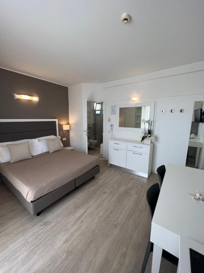 Apparthotel Ardea Riccione Ngoại thất bức ảnh