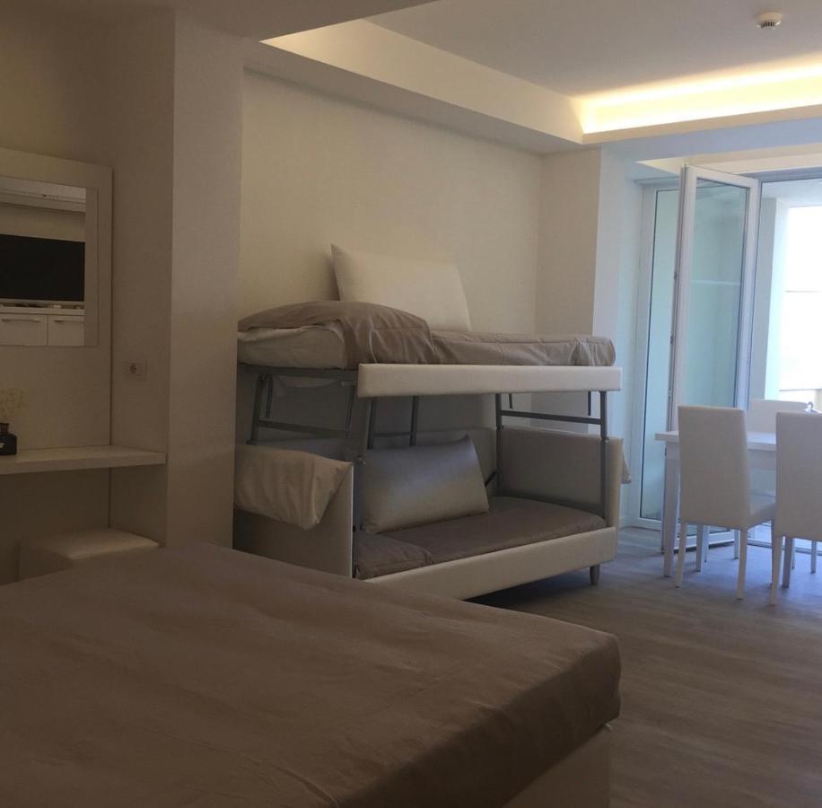 Apparthotel Ardea Riccione Ngoại thất bức ảnh